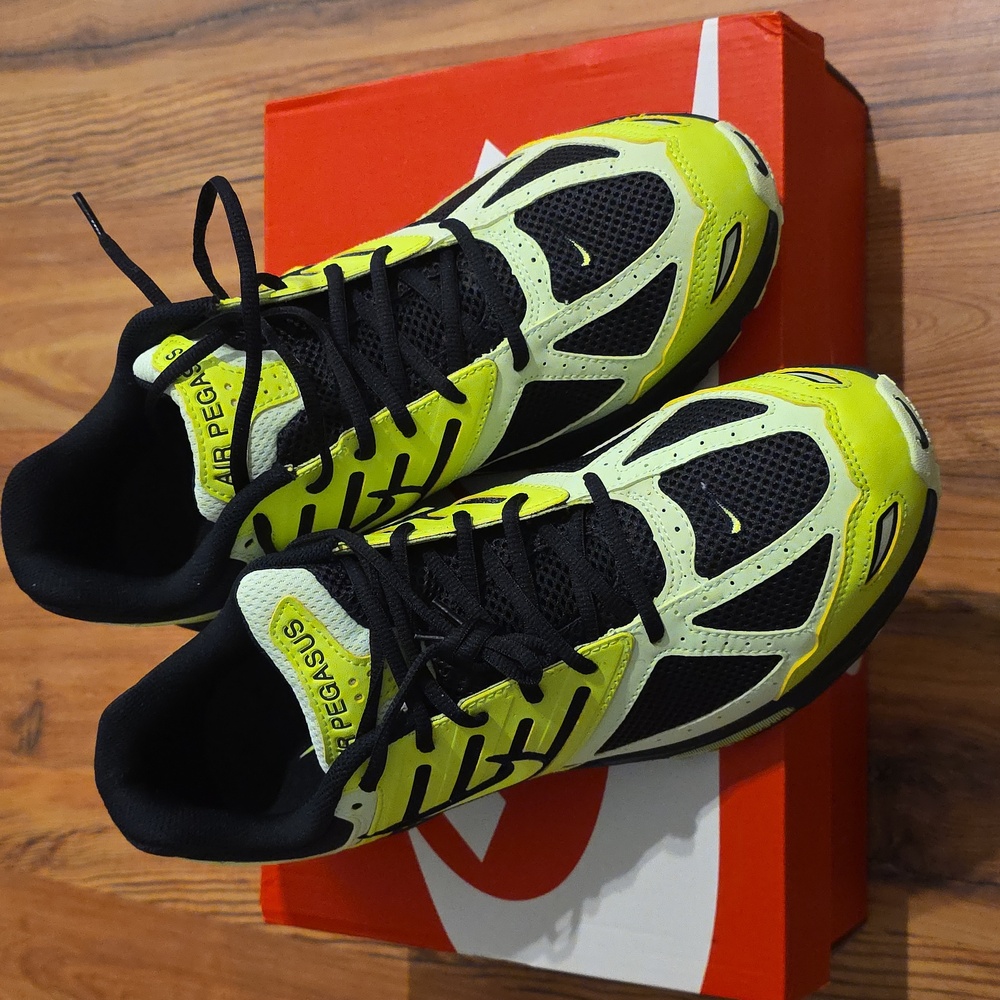 NEW Nike Air Pegasus 2005 Green Black